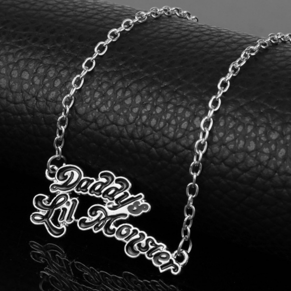 Harley Quinn Suicide Squad Necklace - Picture 3 of 10